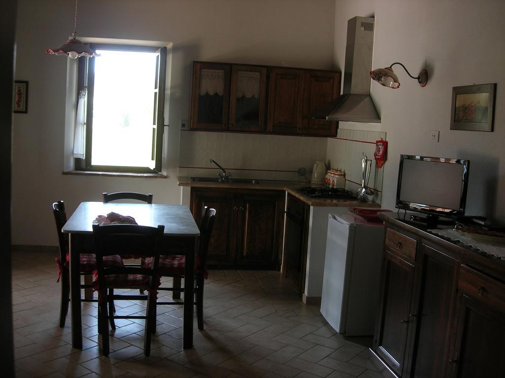 Agriturismo La Valle Del Sole Castiglione dʼOrcia Rom bilde